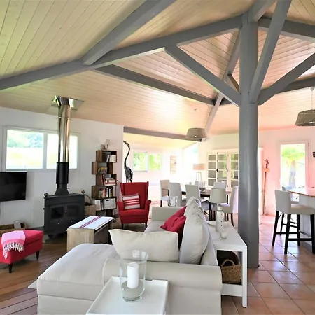 Les Lolos Villa